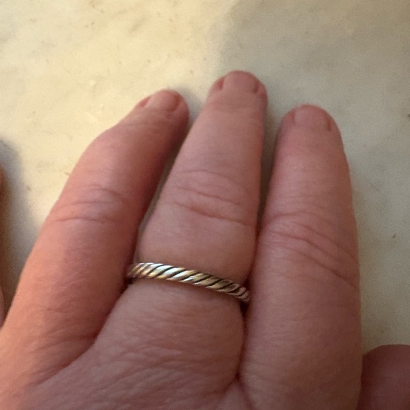 GUC David Yurman band ring. .925. Size 8.5 almost 9 - Picture 2 of 9